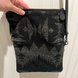 Pendleton crossbody leather bag
